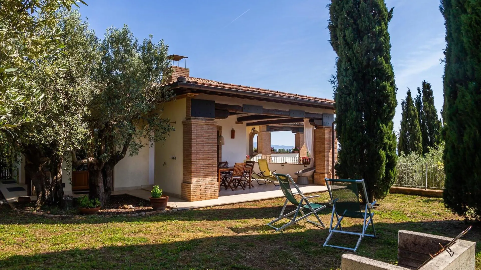 Villa Glicine - Colleberto Follonica 0*,