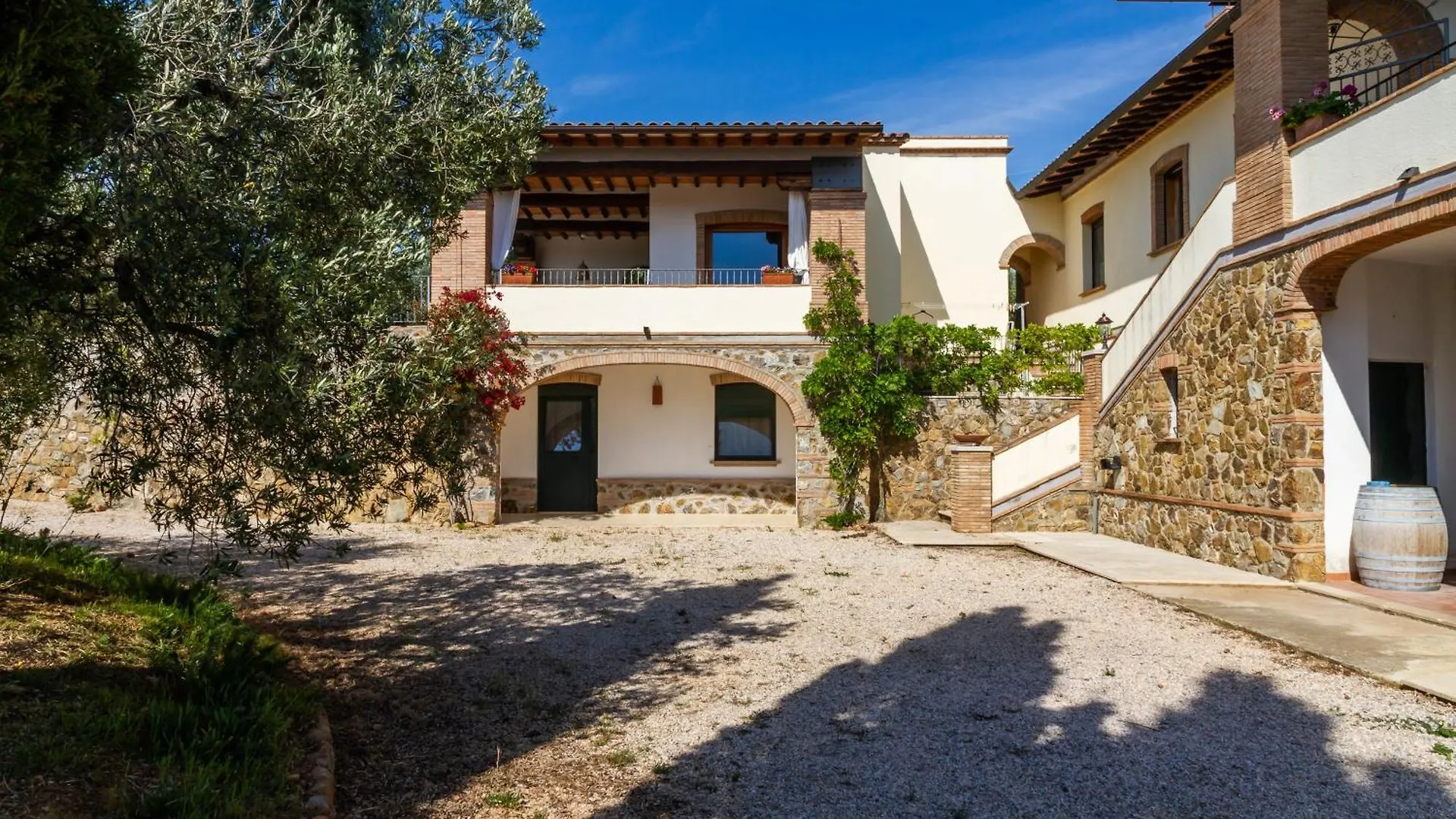Farm stay Villa Glicine - Colleberto Follonica