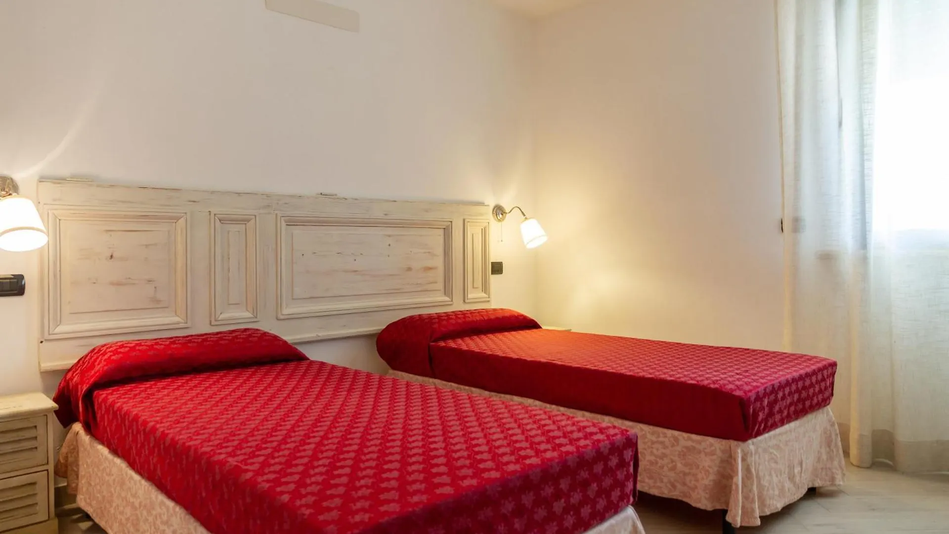 Villa Glicine - Colleberto Follonica 0*,